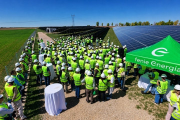 Feníe Energía muestra su apuesta por la generación renovable en una visita al parque fotovoltaico de Tarancón
