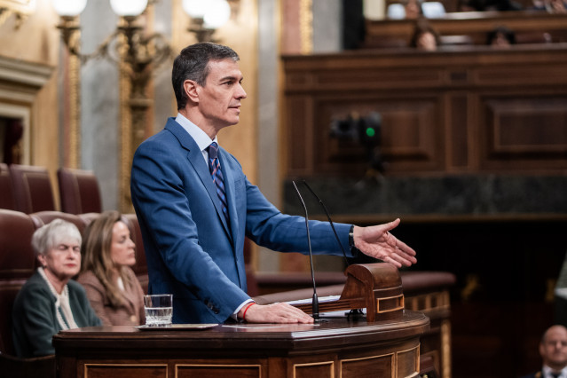 El presidente del Gobierno, Pedro Sánchez, interviene durante una sesión de control al Gobierno, en el Congreso, a 25 de marzo de 2026, en Madrid (España).
