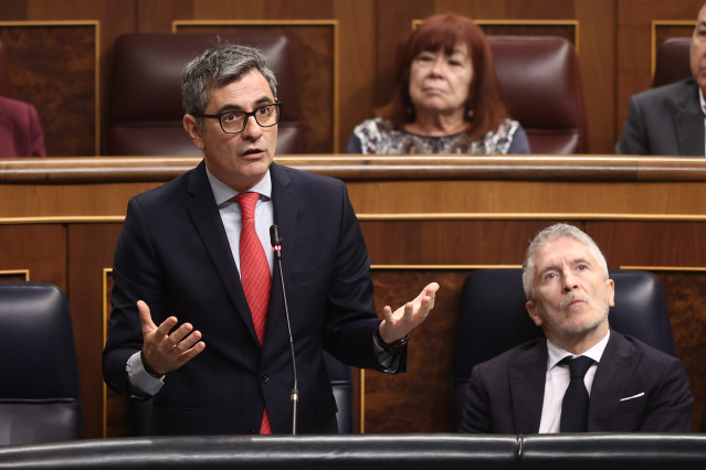 Archivo - El ministro de la Presidencia, Justicia y Relaciones con las Cortes, Félix Bolaños, interviene durante una sesión de control al Gobierno, en el Congreso de los Diputados, a 18 de febrero de 2026, en Madrid (España).