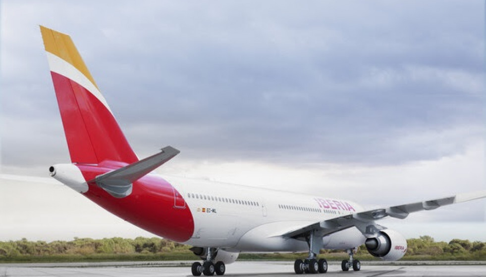 Archivo - Avión de Iberia.