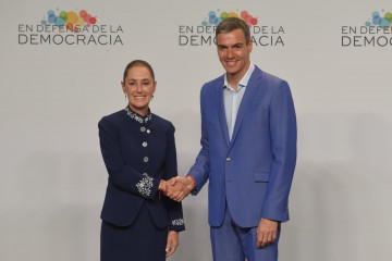 El presidente del Gobierno, Pedro Sánchez, junto a la presidenta de México, Claudia Sheinbaum