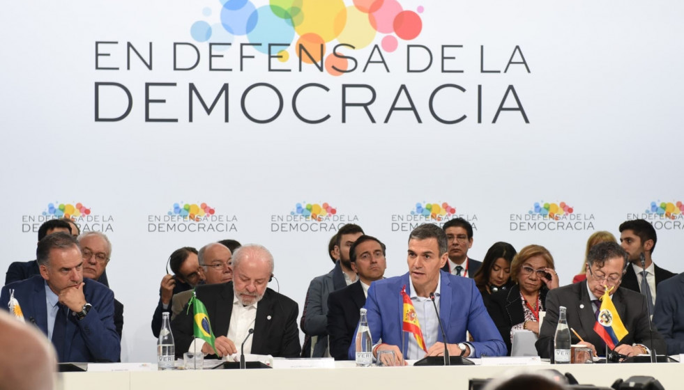 EuropaPress 7450583 presidente gobierno pedro sanchez interviene iv reunion defensa democracia (1)