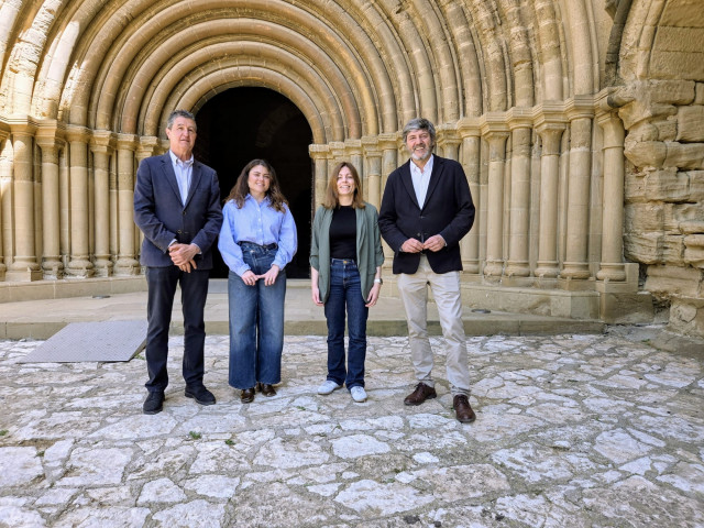El presidente del PP HUesca, Gerardo Oliván, este sábado durante su visita al Real Monasterio de Santa Maria de Sijena.