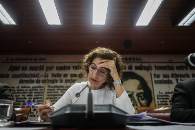 Archivo - La vicepresidenta primera y ministra de Hacienda, María Jesús Montero, comparece ante la Comisión de Hacienda, en el Senado, a 11 de marzo de 2026, en Madrid (España).