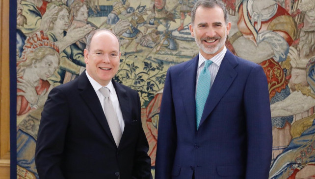 EuropaPress 2221595 i d principe alberto ii monaco rey felipe vi posan juntos encuentro