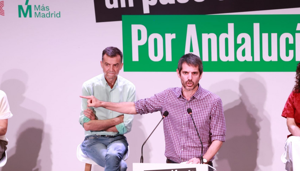 El ministro de Cultura Ernest Urtasum en un acto de Por Andalucía en Sevilla.