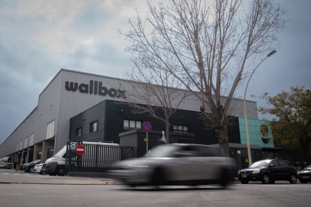 Archivo - Fachada de la sede de Wallbox en Barcelona