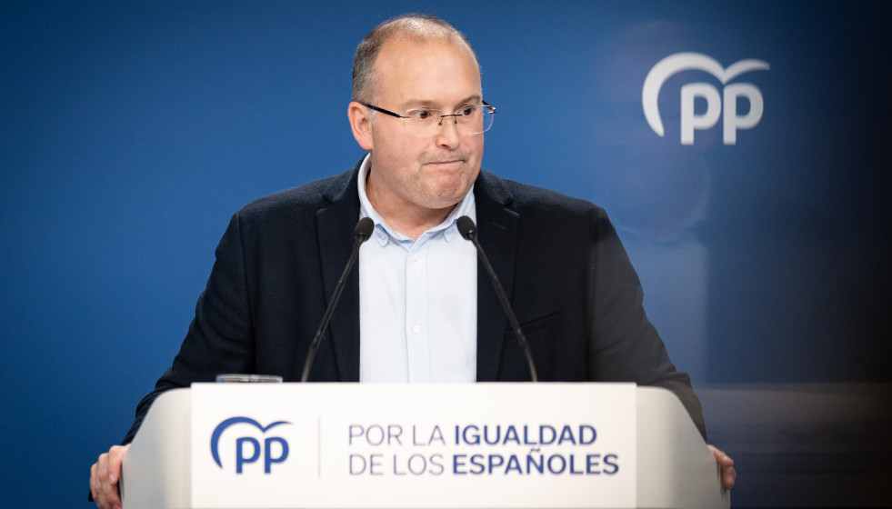 Archivo - El vicesecretario nacional de Coordinación del PP, Miguel Tellado, durante una rueda de prensa posterior al Comité de Dirección del PP, a 13 de noviembre de 2023, en Madrid (España).