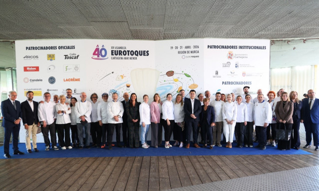 Juan Mari Arzak, Joan Roca o Martín Berasategui se reúnen en la Asamblea Nacional de Euro-Toques en Cartagena