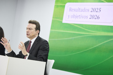 Archivo - El consejero delegado de Enagás, Arturo Gonzalo, durante una rueda de prensa, en la Sede de Enagás