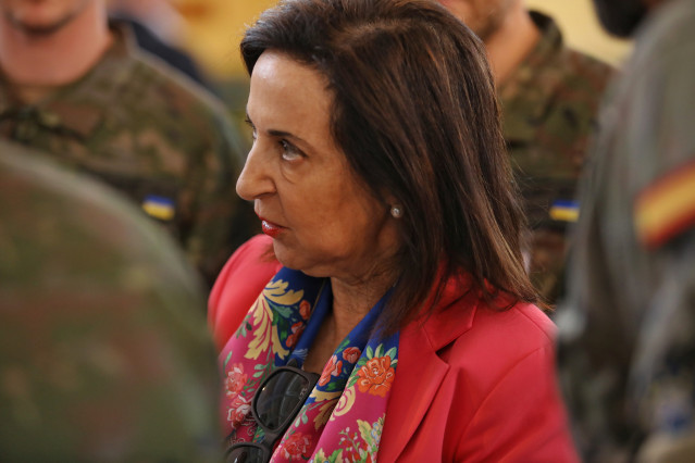 Archivo - La ministra de defensa, Margarita Robles, visita al personal de la misión de asistencia militar de la Unión Europea en apoyo a Ucrania, en la Academia de Infantería de Toledo, a 5 de septiembre de 2025, en Toledo, Castilla-La Mancha (España).