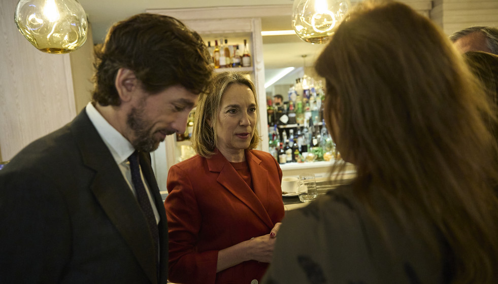 La vicesecretaria de Regeneración Institucional del PP, Cuca Gamarra, durante un desayuno informativo organizado por Europa Press, a 21 de abril de 2026, en Madrid (España).