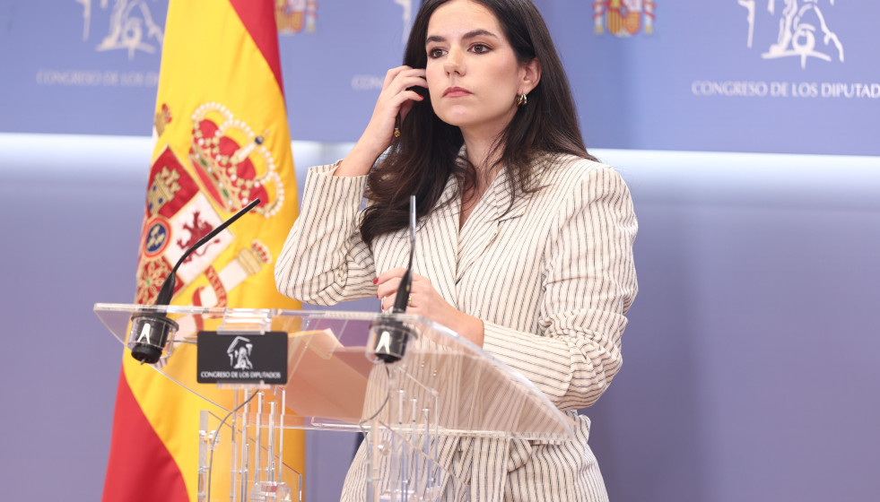 La portavoz de VOX en el Congreso, Pepa Millán, durante una rueda de prensa en el Congreso de los Diputados, a 21 de abril de 2026, en Madrid (España).