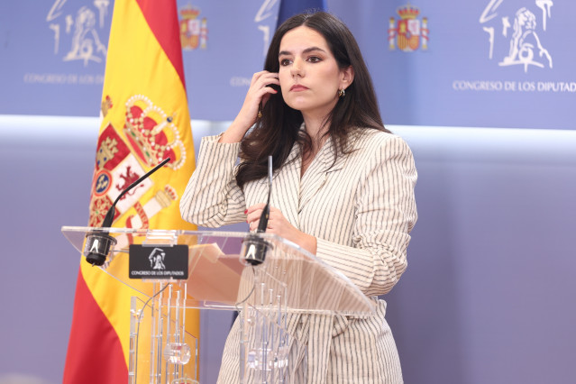 La portavoz de VOX en el Congreso, Pepa Millán, durante una rueda de prensa en el Congreso de los Diputados, a 21 de abril de 2026, en Madrid (España).