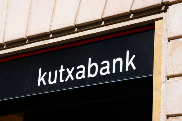 Archivo - Fachada de Kutxabank.