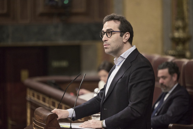 El ministro de Economía, Carlos Cuerpo, durante una sesión plenaria en el Congreso, a 22 de abril de 2026, en Madrid (España).