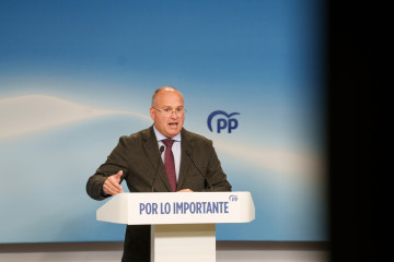 El secretario general del Partido Popular, Miguel Tellado, durante la rueda de prensa posterior al Comité de Dirección del PP, a 20 de abril de 2026, en Madrid (España).