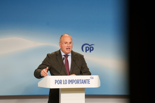 El secretario general del Partido Popular, Miguel Tellado, durante la rueda de prensa posterior al Comité de Dirección del PP, a 20 de abril de 2026, en Madrid (España).