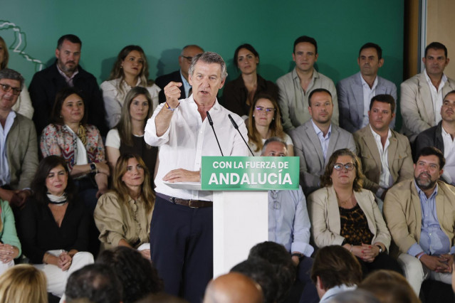 El presidente del PP, Alberto Núñez Feijóo, durante la Intermunicipal del PP andaluz. A 19 de abril de 2026, en Córdoba (Andalucía, España).