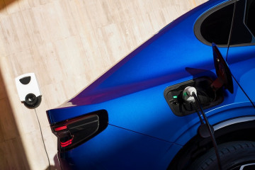 Ford acuerda con Octopus Energy ofrecer la instalación gratuita de puntos de carga domésticos