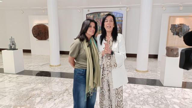 María Ruiz y la parlamentaria vasca Amaia Martínez