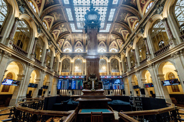 Archivo - Interior del Palacio de la Bolsa de Madrid.