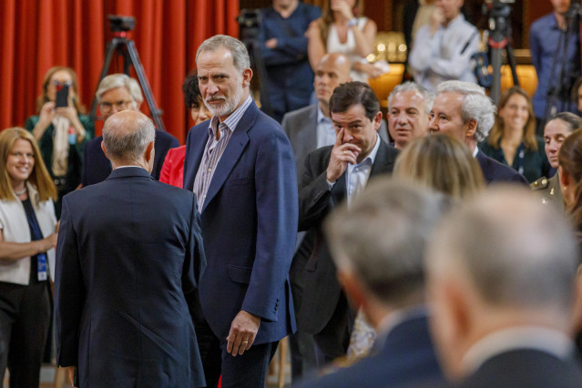 El Rey Felipe VI Y El Presidente De La Junta De Castilla Y León, Alfonso Fernández Mañueco, Asisten A La Jornada Inaugural De La Reunión Del Comité Internacional De Aspen Institute.