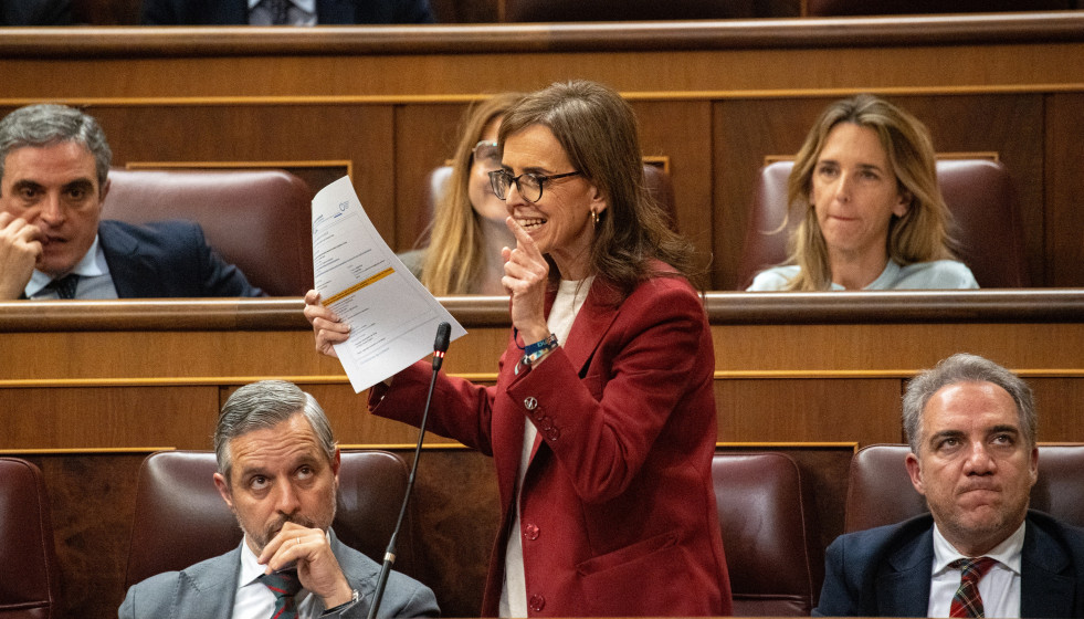 Archivo - La vicesecretaria de Organización del PP, Carmen Fúnez, durante una sesión de control al Gobierno, en el Congreso de los Diputados, a 11 de febrero de 2026, en Madrid (España).