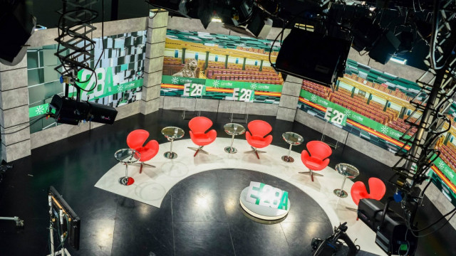 Archivo - Plató de la RTVA para los debates provinciales de los candidatos a las elecciones generales del 28 de abril. (Foto de archivo).