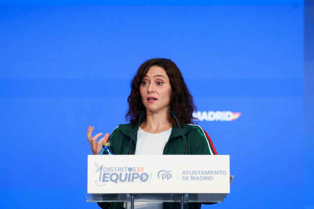La presidenta de la Comunidad de Madrid y del PP de Madrid, Isabel Díaz Ayuso, durante su participación en la Jornada Entre Distritos del PP de Madrid, en los Viveros de Empresas de Carabanchel, a 25 de abril de 2026, en Madrid (España).
