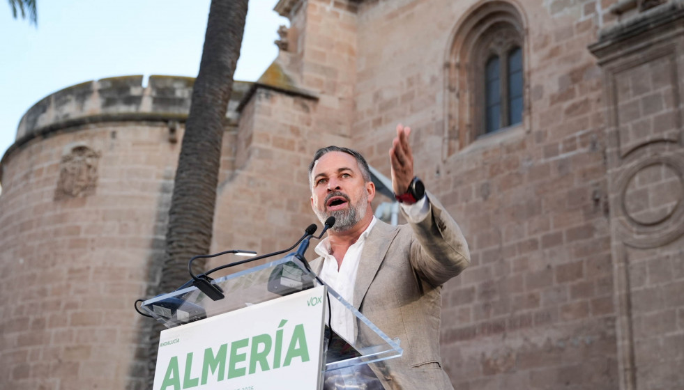 El presidente de Vox, Santiago Abascal, durante su participación en un acto de precampaña en Almería.