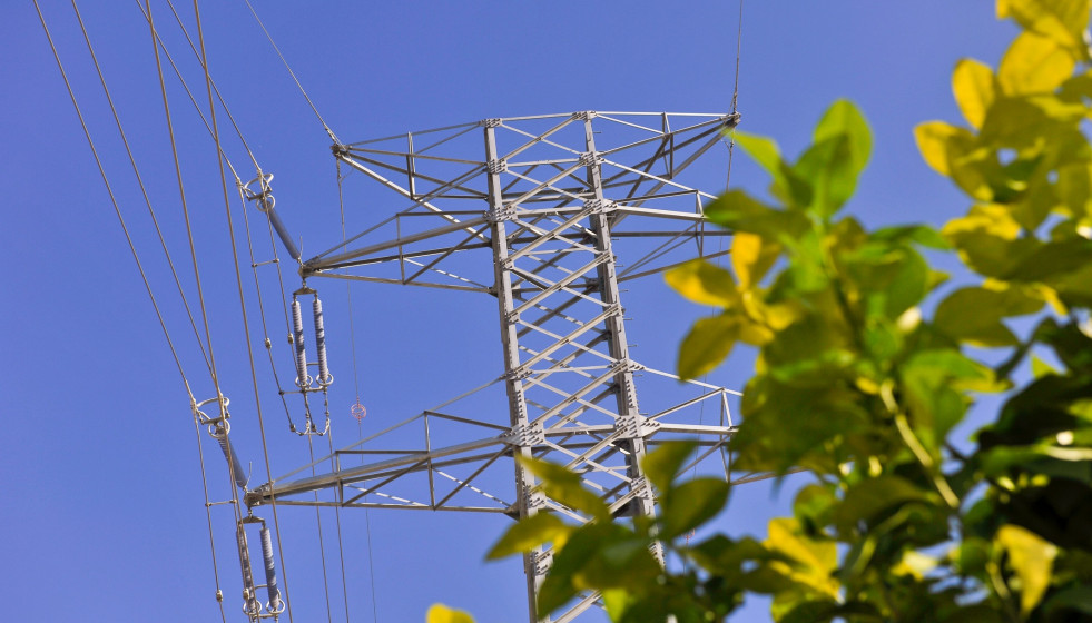 Archivo - Red eléctrica.