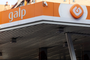 Archivo - Exterior de una gasolinera de Galp, a 9 de enero de 2026, en Madrid (España).