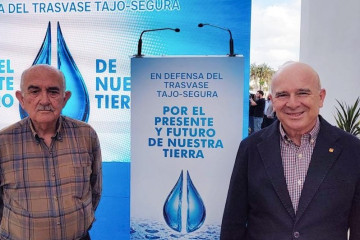 Los Diputados Regionales De Vox En La Asamblea Regional De Murcia, Antonio Martínez Nieto Y Alberto Garre