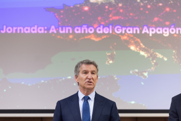 El presidente del PP, Alberto Núñez Feijóo, inaugura la jornada ‘A un año del gran apagón’, a 27 de abril de 2026, en Madrid (España). El acto ha sido organizado por el Grupo Parlamentario P