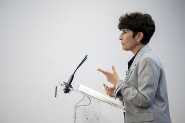 La portavoz del PNV en el Congreso, Maribel Vaquero, durante una rueda de prensa en el Congreso de los Diputados, a 28 de abril de 2026, en Madrid (España).