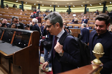 El ministro de la Presidencia, Félix Bolaños, durante un pleno en el Congreso