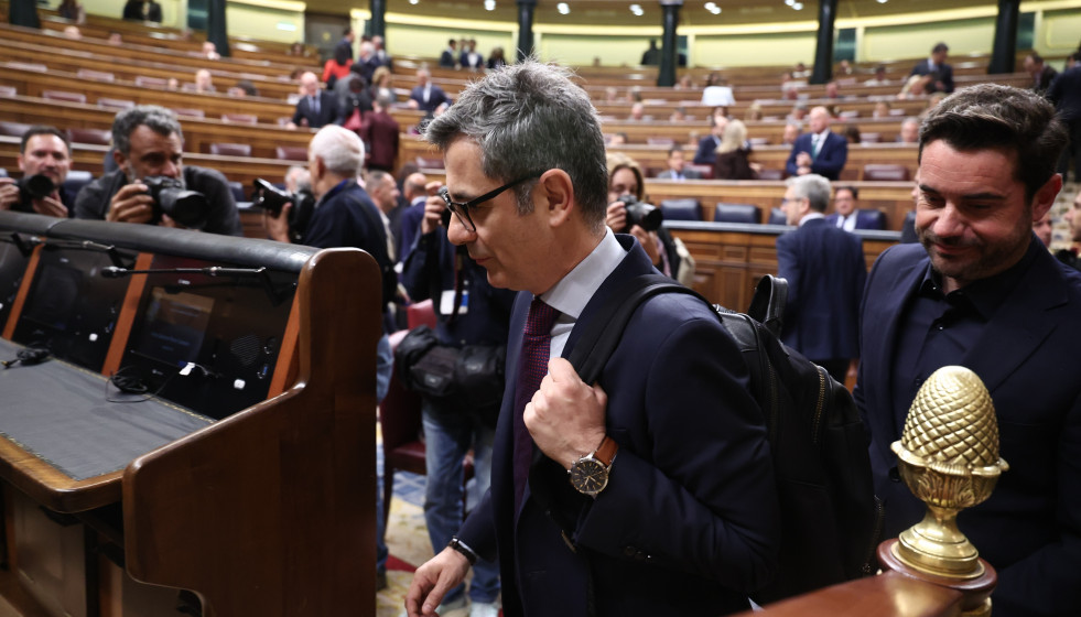 El ministro de la Presidencia, Félix Bolaños, durante un pleno en el Congreso