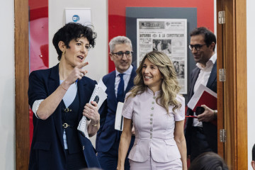 (i-d) La ministra portavoz, Elma Saiz, el ministro de Hacienda, Arcadi España, la ministra de Trabajo, Yolanda Díaz, y el vicepresidente primero y ministro de Economía, Carlos Cuerpo, durante la ru