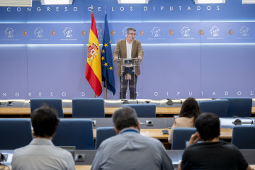 El portavoz del PSOE en el Congreso, Patxi López, durante una rueda de prensa en el Congreso de los Diputados, a 28 de abril de 2026, en Madrid (España).
