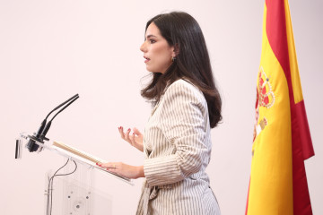 La portavoz de VOX en el Congreso, Pepa Millán, durante una rueda de prensa en el Congreso de los Diputados, a 21 de abril de 2026, en Madrid (España).