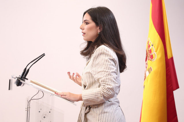 La portavoz de VOX en el Congreso, Pepa Millán, durante una rueda de prensa en el Congreso de los Diputados, a 21 de abril de 2026, en Madrid (España).