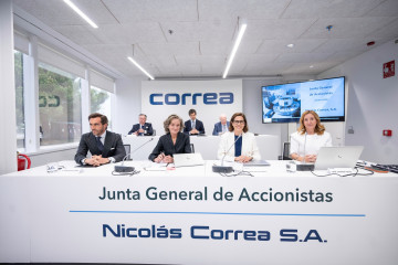 Junta General de Accionistas de Grupo Correa, 28 de abril 2026. Izq. A dch. Desde arriba: Alfredo Sáenz Abad, Borja Oria Riu, Rafael Miranda Robredo, Jaime Nicolás-Correa Vilches, Ana Nicolás-Corre