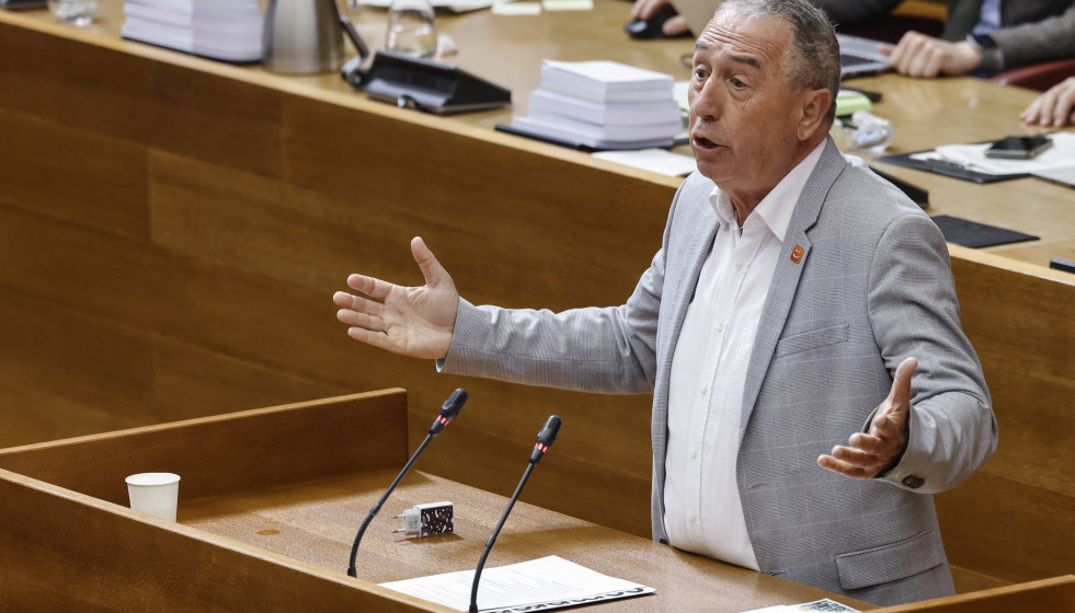 El síndic de Compromís, Joan Baldoví, durante una sesión de control, en Les Corts Valencianes