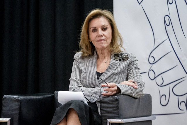 Archivo - La exministra de Defensa María Dolores de Cospedal