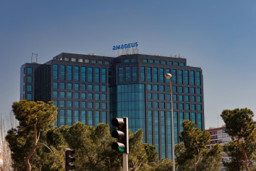 Archivo - Fachada de la sede de Amadeus en el edificio Herre, a 2 de marzo de 2023, en Madrid (España).