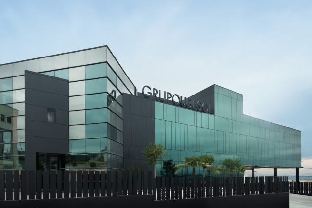 Imagen de la fachada del Grupo Ubesol