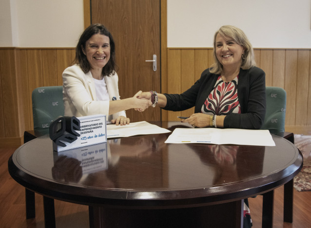 Firma del convenio entre Enisa y y el Observatorio del Emprendimiento de España (OEE).