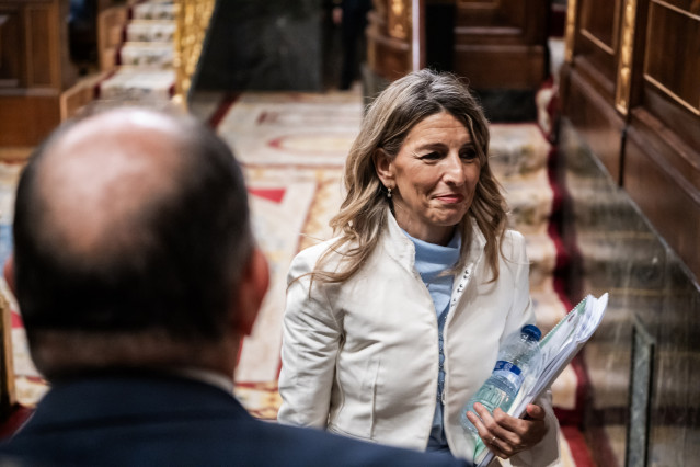 La vicepresidenta segunda y ministra de Trabajo, Yolanda Díaz, durante una sesión plenaria en el Congreso, a 29 de abril de 2026, en Madrid (España). La sesión de control se centra en la política económica, la gestión de fondos europeos y la situación ter