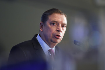 Archivo - El ministro de Agricultura, Luis Planas.